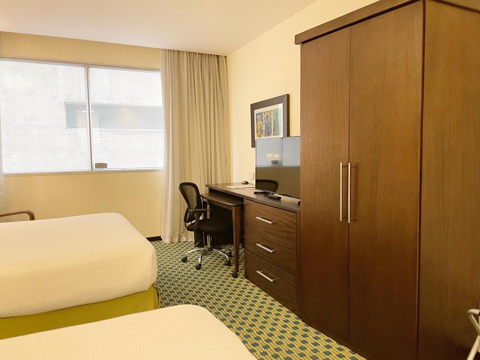 Courtyard By Marriott Guayaquil Hotel Kültér fotó