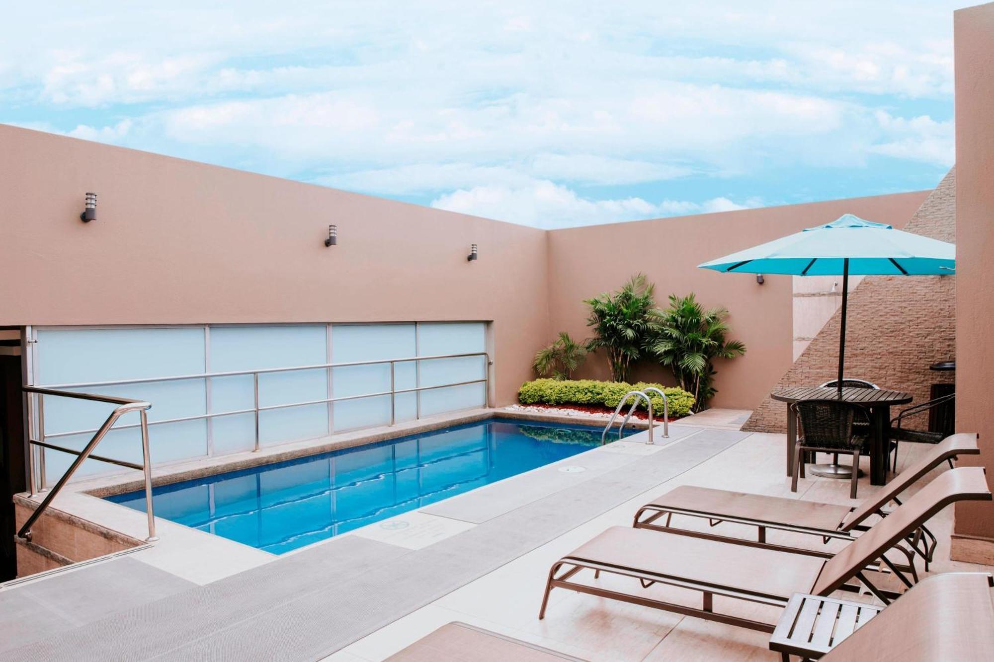 Courtyard By Marriott Guayaquil Hotel Kültér fotó